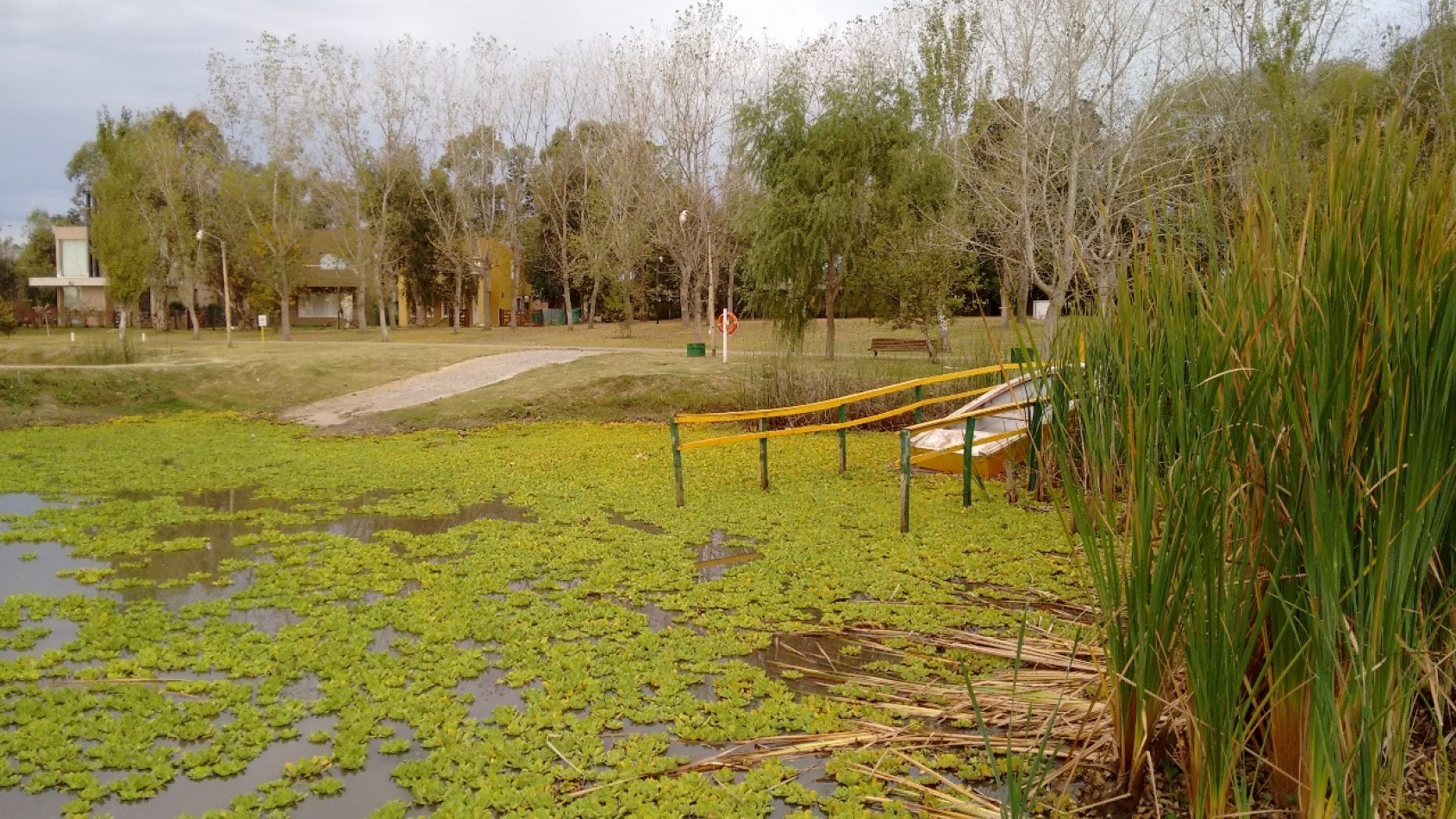 Lote + Casa 3 dormitorios Prefabricada en el Barrio Cerrado mas Hermoso y Agreste de Chascomus! Club San Huberto con Salida a la Laguna!