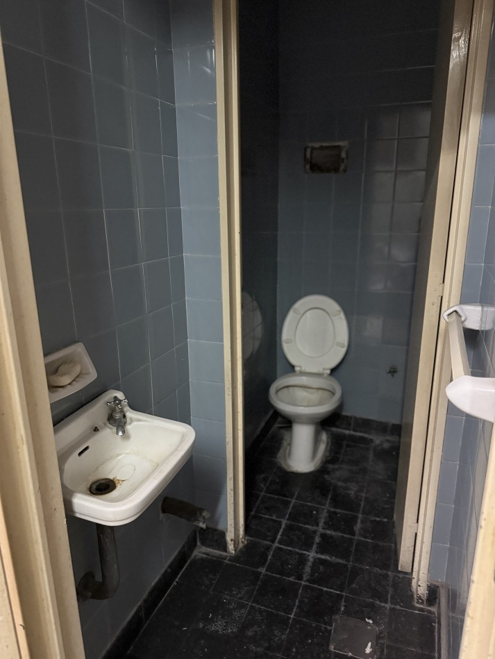 Gran Local 128m2 En El Centro De Villa Crespo, Pasos Av. Corrientes. Oportunidad!