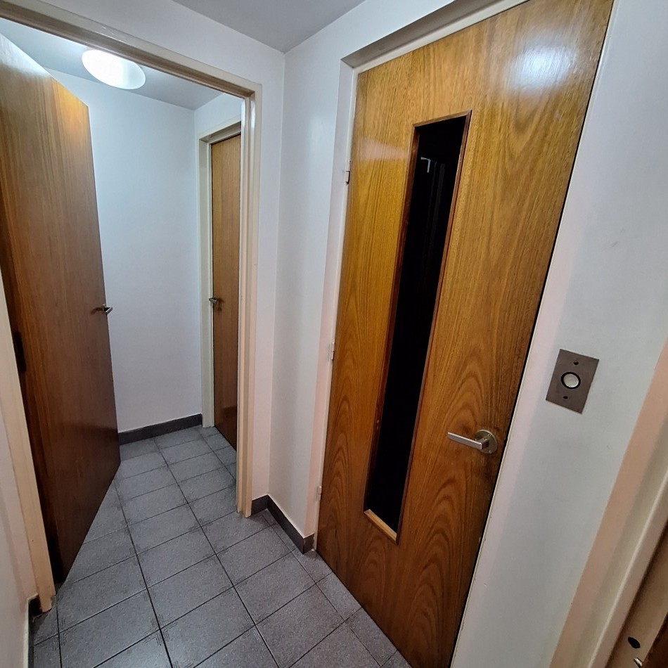 El Mejor Piso De 5 Ambientes, Dependencia y 2 Cocheras En excelente z/Caballito APTO CREDITO