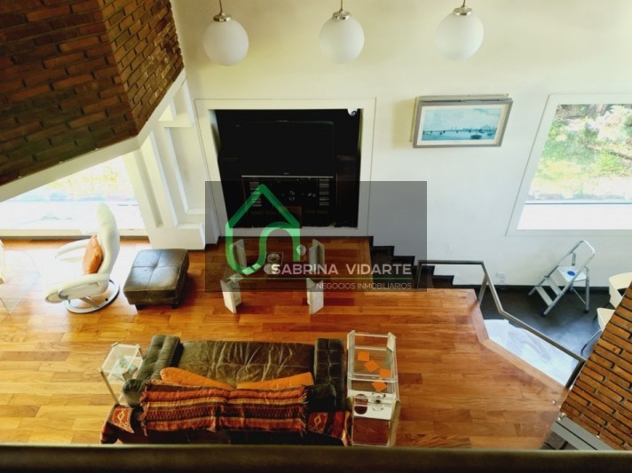 Bellisima Casa sobre Lote Propio a dos calles, Una Obra de Arte en Villa Devoto