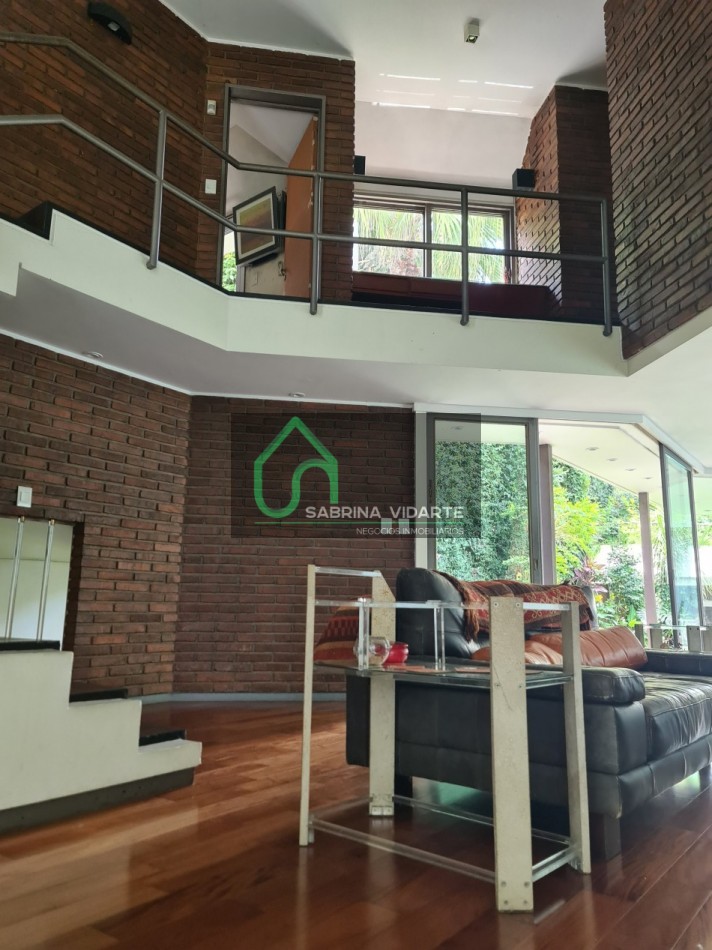 Bellisima Casa sobre Lote Propio a dos calles, Una Obra de Arte en Villa Devoto