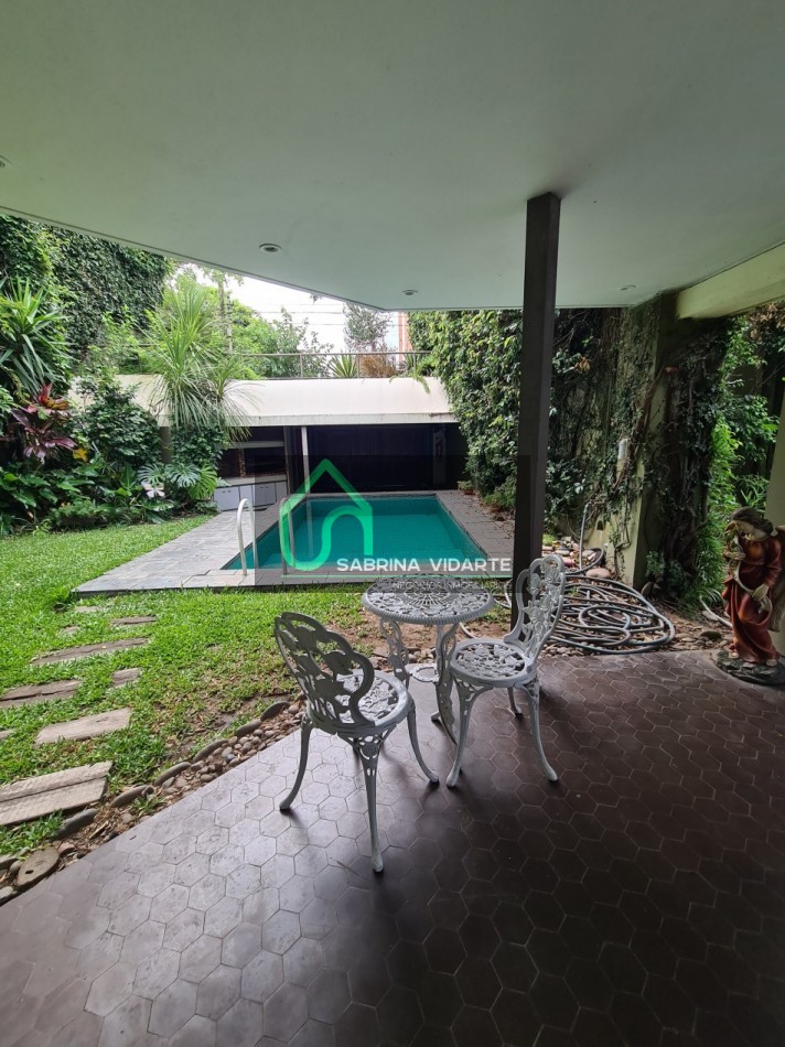 Bellisima Casa sobre Lote Propio a dos calles, Una Obra de Arte en Villa Devoto