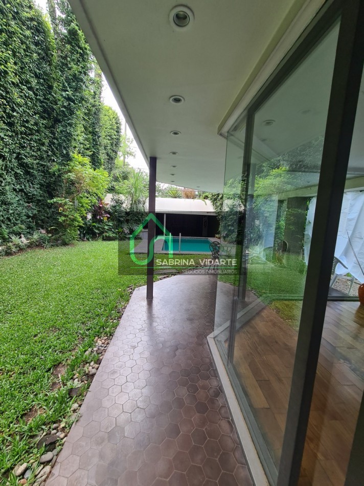 Bellisima Casa sobre Lote Propio a dos calles, Una Obra de Arte en Villa Devoto